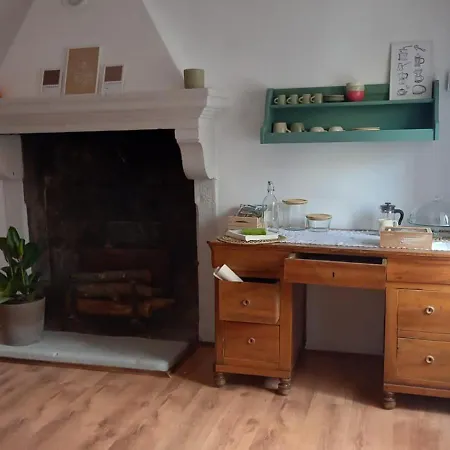 Artemilland Bed & Breakfast Burzanella