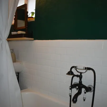 Artemilland Bed & Breakfast Burzanella